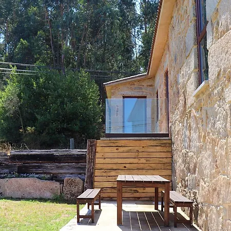 Preciosa Casa De Piedra En *